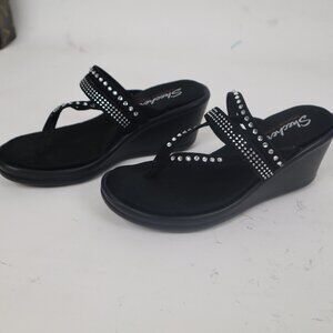 🌺 Skechers NWT Black w Silver Rhinestones Strappy Thong Sandals Sliders Mules 7